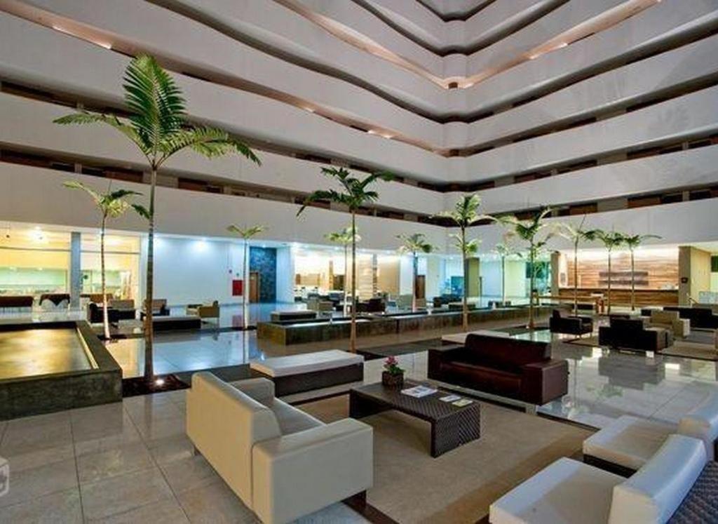 Le Jardin Hotel Com Promocao Em Outros Parques Калдас Новас Екстериор снимка